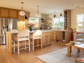 4020 Clayton Avenue, Los Angeles CA 90027