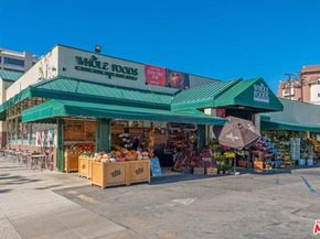 11646 Chenault Street 9, Los Angeles CA 90049