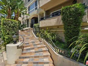 11646 Chenault Street 9, Los Angeles CA 90049
