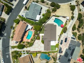 8471 Vine Valley Drive, Sun Valley CA 91352