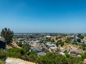 8471 Vine Valley Drive, Sun Valley CA 91352