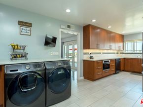 8471 Vine Valley Drive, Sun Valley CA 91352