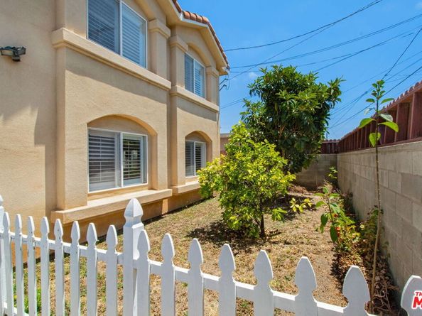 1610 251st Street B, Harbor City CA 90710