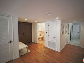 10390 La Grange Avenue PH3, Los Angeles CA 90025