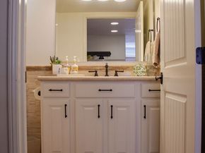 10390 La Grange Avenue PH3, Los Angeles CA 90025