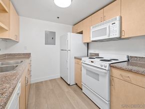 425 W Beech 204, San Diego CA 92101