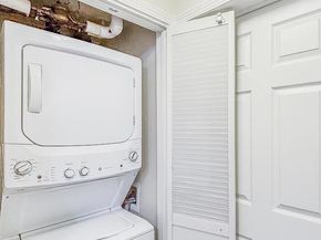 2400 5Th 203, San Diego CA 92101