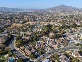 1485 Country Vistas Ln, Bonita CA 91902