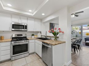 1998 Cambridge Ct, Vista CA 92081