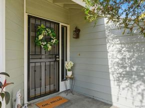 1998 Cambridge Ct, Vista CA 92081