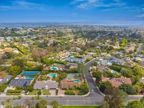 6401 La Jolla Scenic Dr S, La Jolla CA 92037