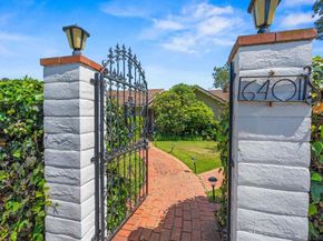 6401 La Jolla Scenic Dr S, La Jolla CA 92037