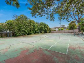 6401 La Jolla Scenic Dr S, La Jolla CA 92037