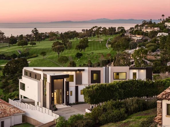 6627 Muirlands Dr, La Jolla CA 92037