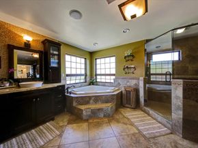 2540 Chatsworth, San Diego CA 92106