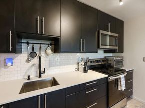 3050 Rue Dorleans 202, San Diego CA 92110