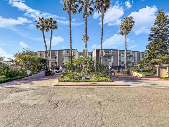 3050 Rue Dorleans 202, San Diego CA 92110