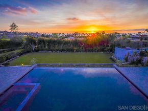8308 Calle Del Cielo, La Jolla CA 92037