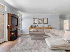 4874 Alberson, San Diego CA 92130