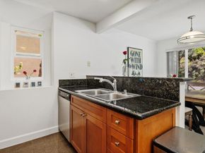 8503 Villa La Jolla A, La Jolla CA 92037