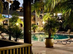 8503 Villa La Jolla A, La Jolla CA 92037