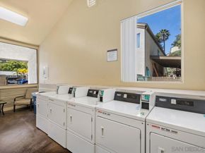 8503 Villa La Jolla A, La Jolla CA 92037