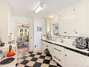 1975 Bacon St, San Diego CA 92107