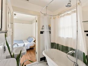 1975 Bacon St, San Diego CA 92107