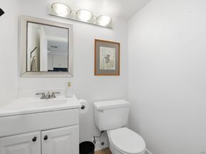 2352 Caringa C, Carlsbad CA 92009