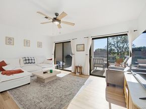 2352 Caringa C, Carlsbad CA 92009