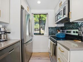 2352 Caringa C, Carlsbad CA 92009