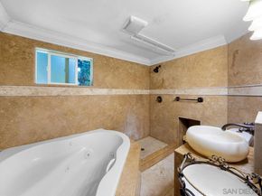 5628 Desert View Drive, La Jolla CA 92037