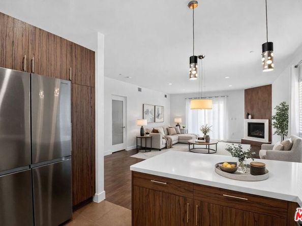 11023 Fruitland Drive 401, Studio City CA 91604