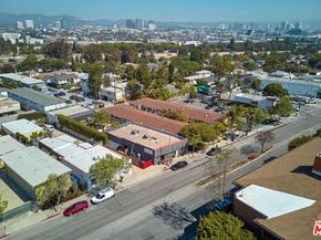 2711 Pico Boulevard, Santa Monica CA 90405