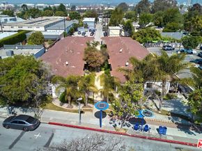2711 Pico Boulevard, Santa Monica CA 90405
