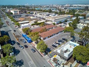 2711 Pico Boulevard, Santa Monica CA 90405