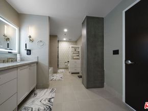 1100 S HOPE Street 1516, Los Angeles CA 90015