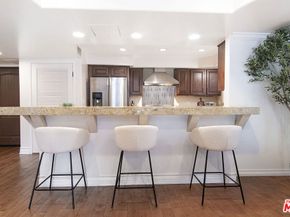 10390 La Grange Avenue X02, Los Angeles CA 90025