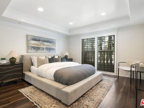 10390 La Grange Avenue X02, Los Angeles CA 90025