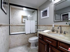 10390 La Grange Avenue X02, Los Angeles CA 90025