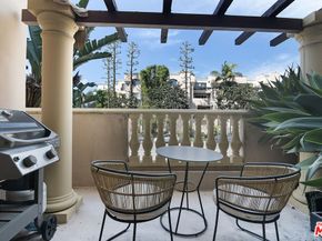 10390 La Grange Avenue X02, Los Angeles CA 90025