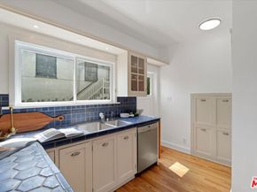 2510 4th Street A, Santa Monica CA 90405