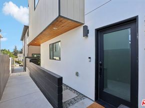 3223 Rowena Avenue, Los Angeles CA 90027