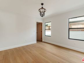 3936 Olmsted Avenue, Los Angeles CA 90008