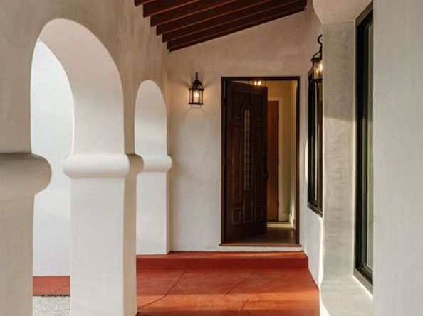 3936 Olmsted Avenue, Los Angeles CA 90008