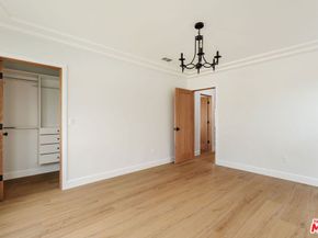 3936 Olmsted Avenue, Los Angeles CA 90008