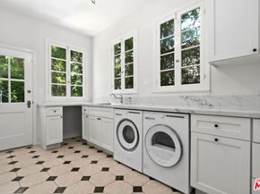 433 S Arden Boulevard, Los Angeles CA 90020