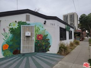 702 CEDAR Avenue, Long Beach CA 90813