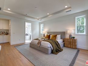 11729 Hartsook Street, Valley Village CA 91607