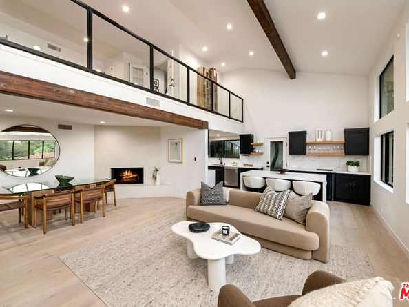 2965 Passmore Drive, Los Angeles CA 90068